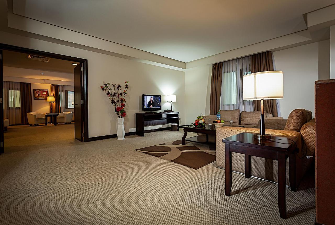 Monroe Hotel & Suites Manáma Kültér fotó
