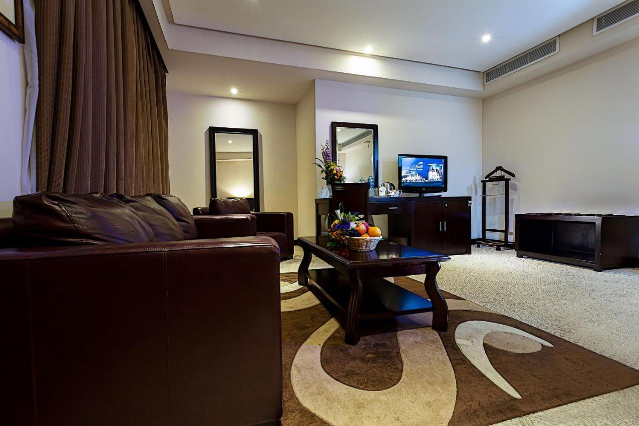 Monroe Hotel & Suites Manáma Kültér fotó