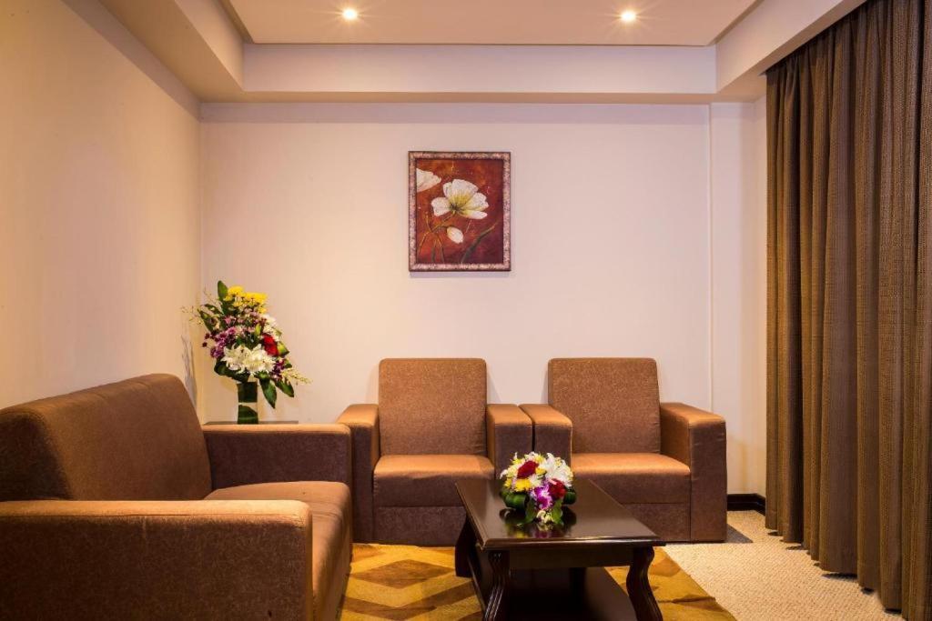Monroe Hotel & Suites Manáma Kültér fotó